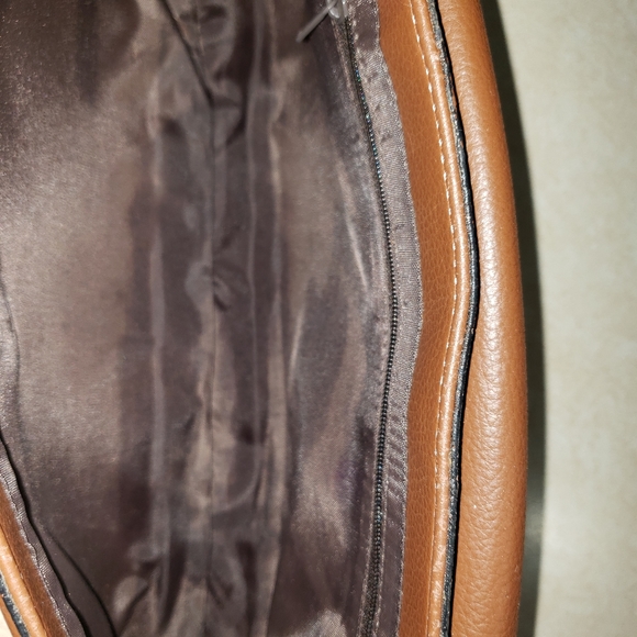 Prada - Picture 3 of 5